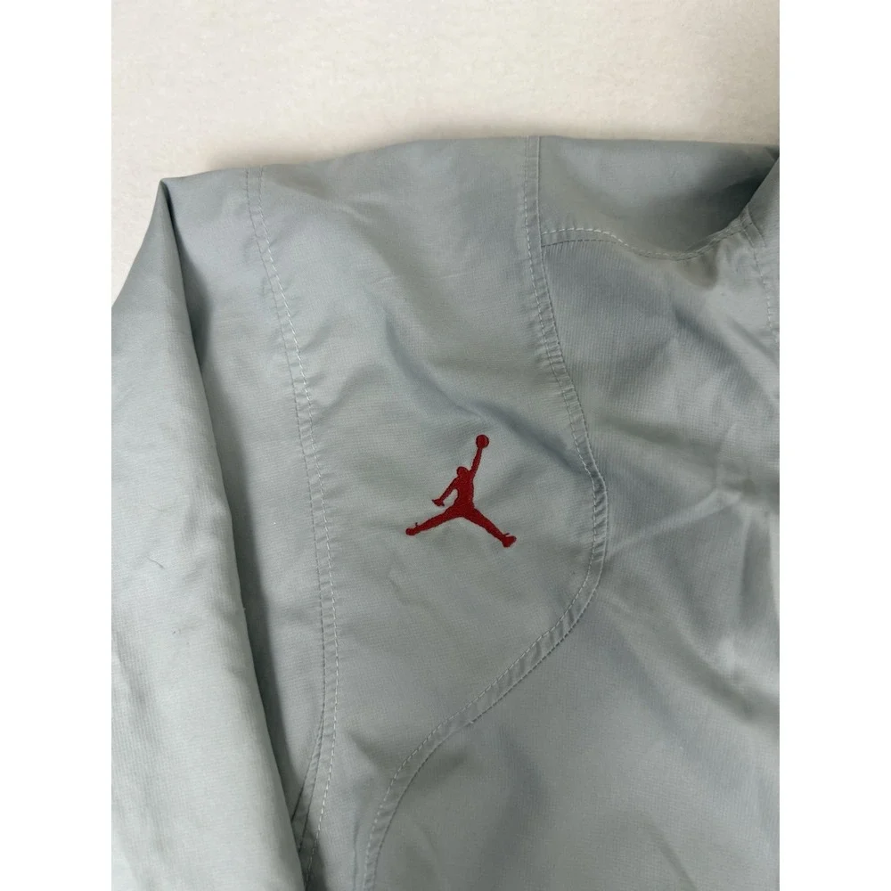 Mens Vintage‎ Nike Jordan 20th Anniversary 2005 196074 070 Silver Zip Up Jacket